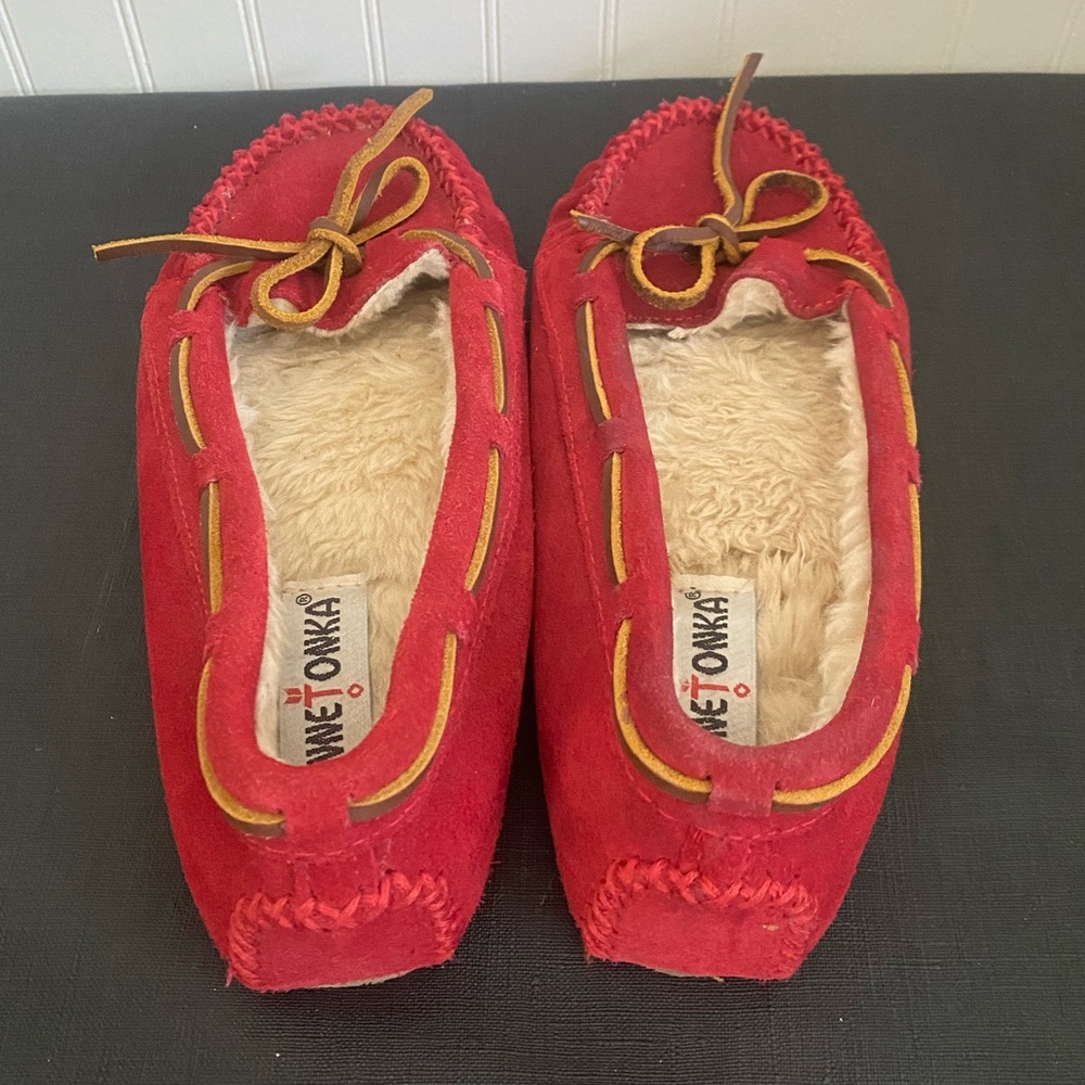 Minnetonka moccasins - Picture 3 of 4